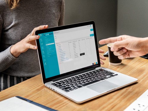 O único software de gestão agrícola completo para produtores rurais